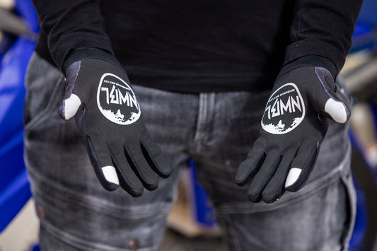 NWBL Chain Gloves